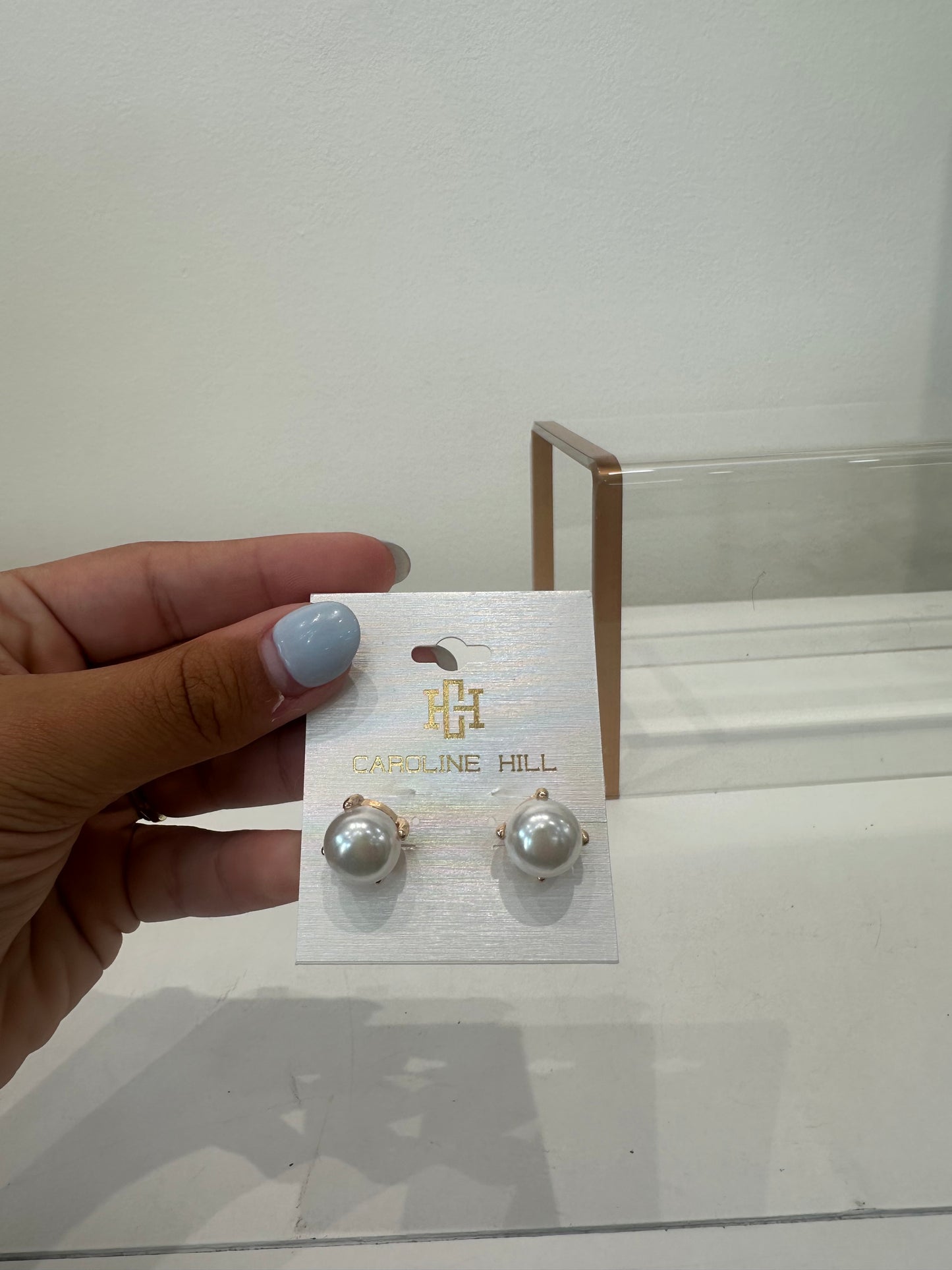 CH - Basic Pearl Earring