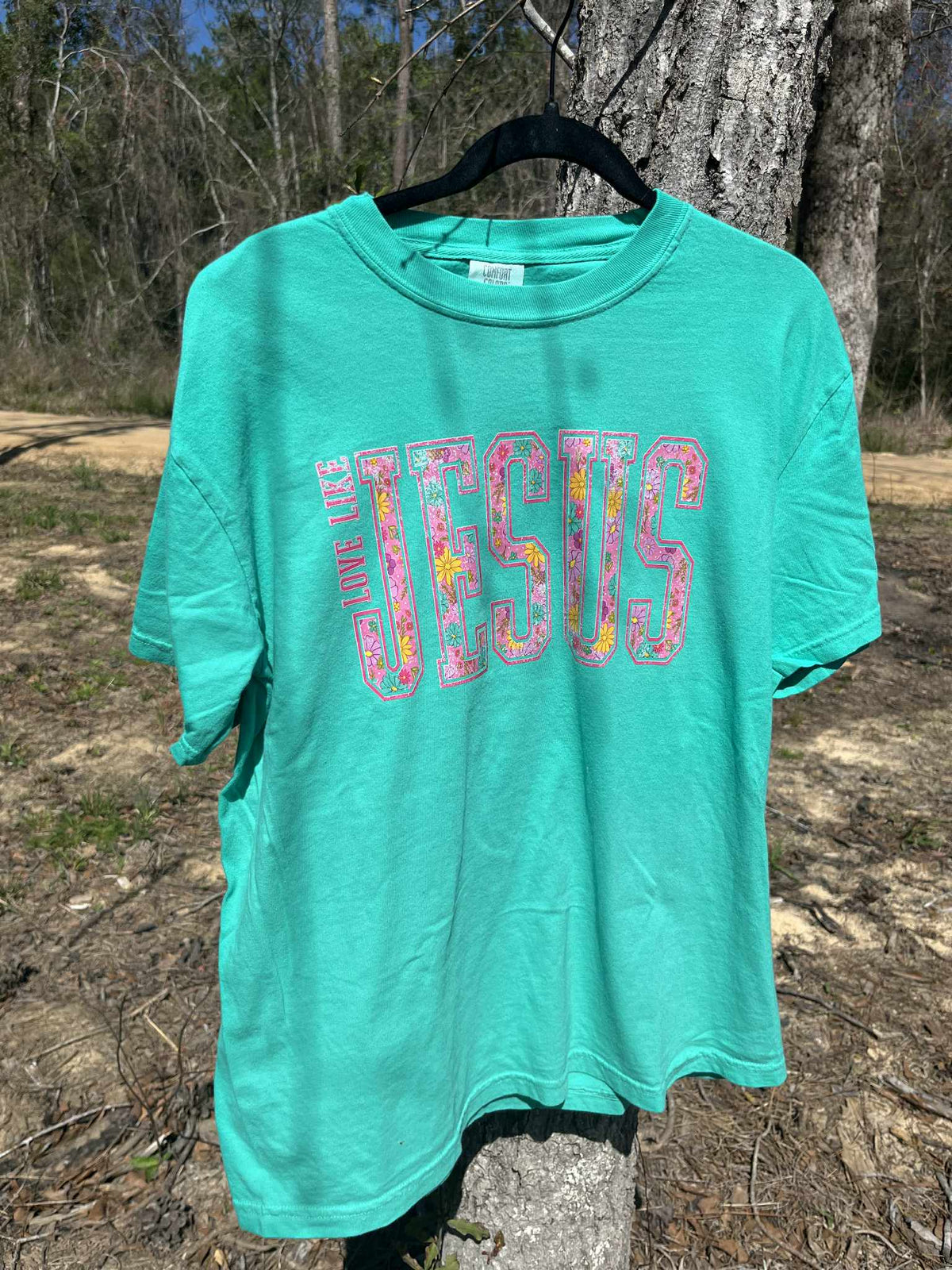 Love Like Jesus- Distressed Tee