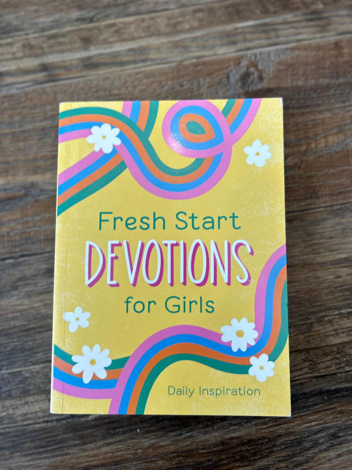 Fresh Start Devotions for Girls