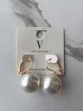Big Pearl earring