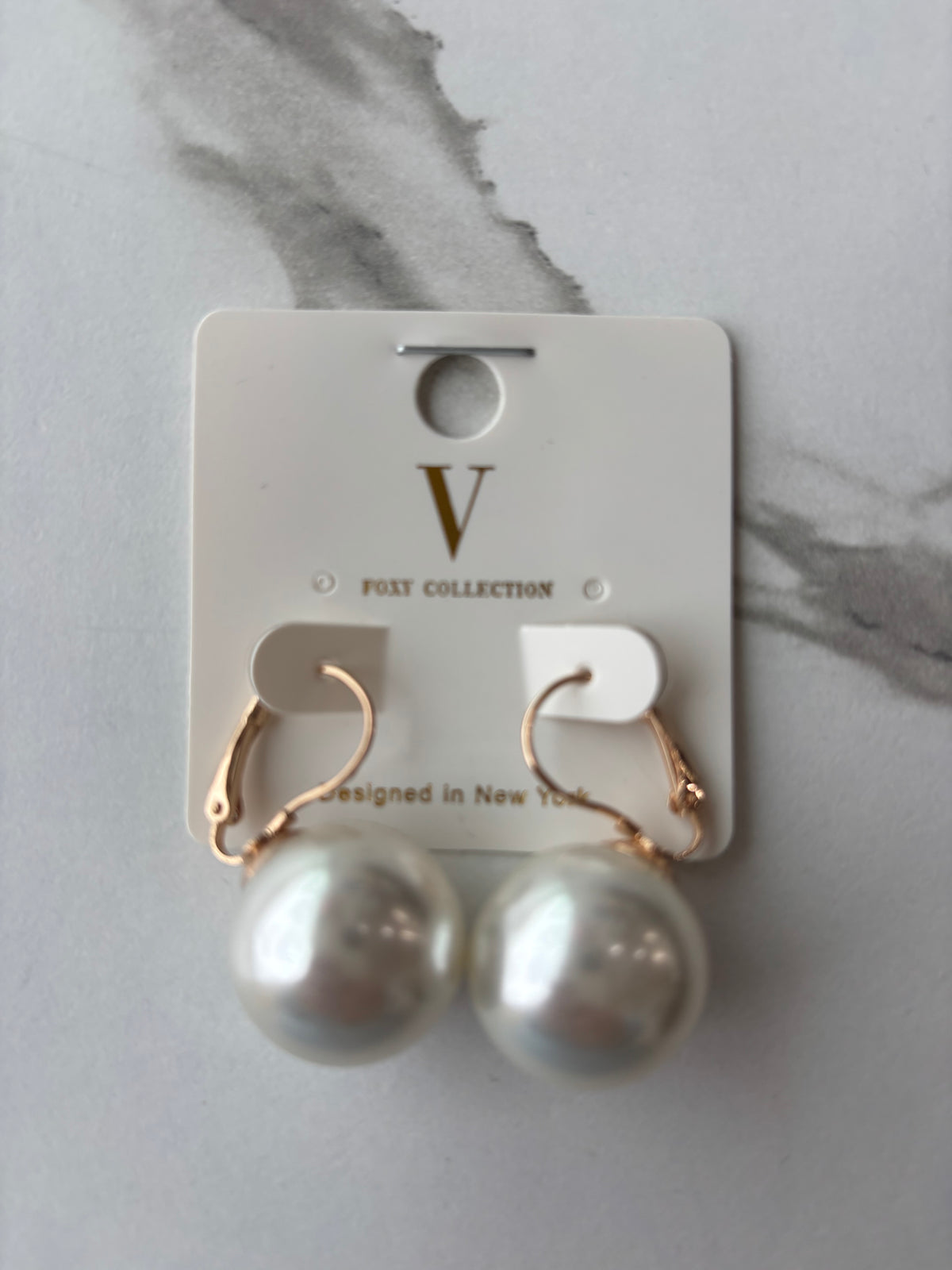 Big Pearl earring