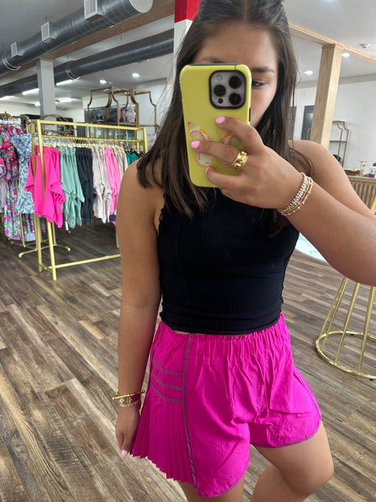 Off Duty Pleated Shorts